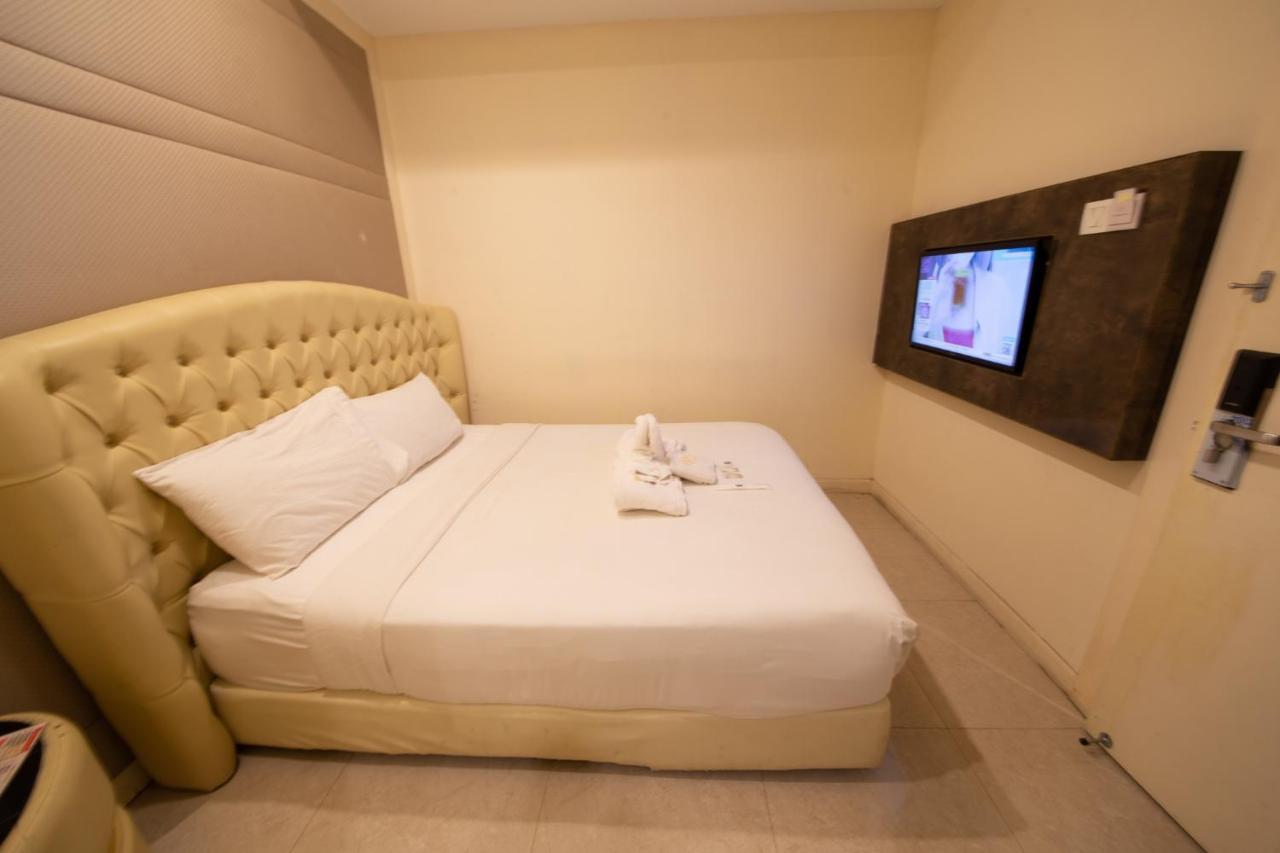 Ritzton Hotel Johor Bahru Extérieur photo