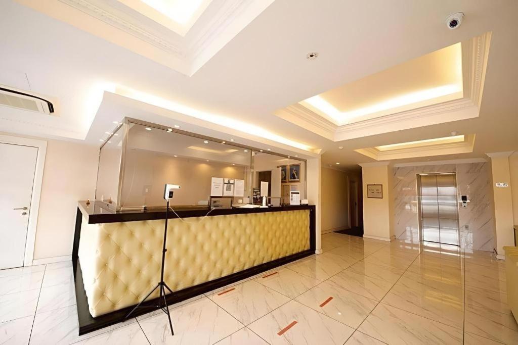 Ritzton Hotel Johor Bahru Extérieur photo