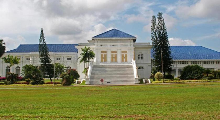 Ritzton Hotel Johor Bahru Extérieur photo