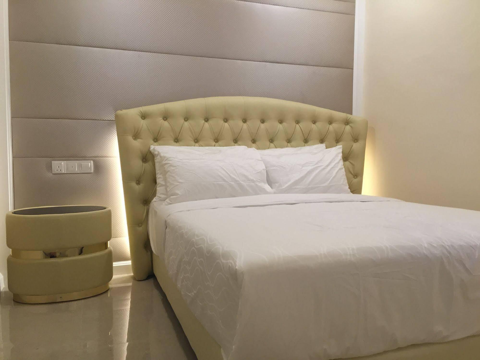 Ritzton Hotel Johor Bahru Extérieur photo