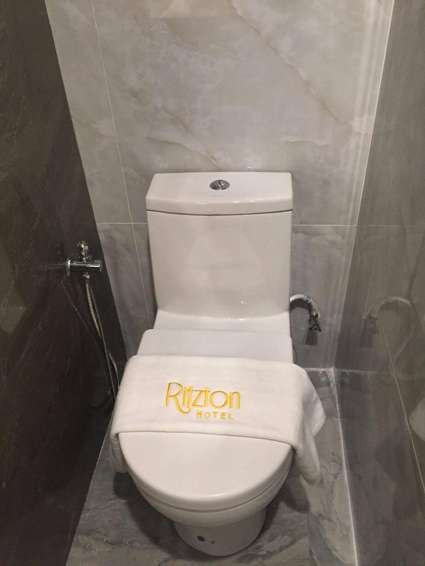 Ritzton Hotel Johor Bahru Extérieur photo