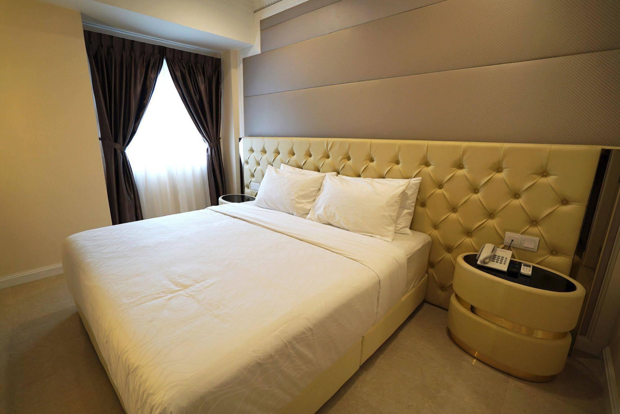 Ritzton Hotel Johor Bahru Extérieur photo